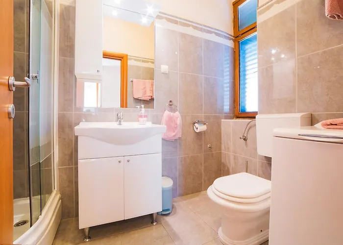 Spalatina Apartament *